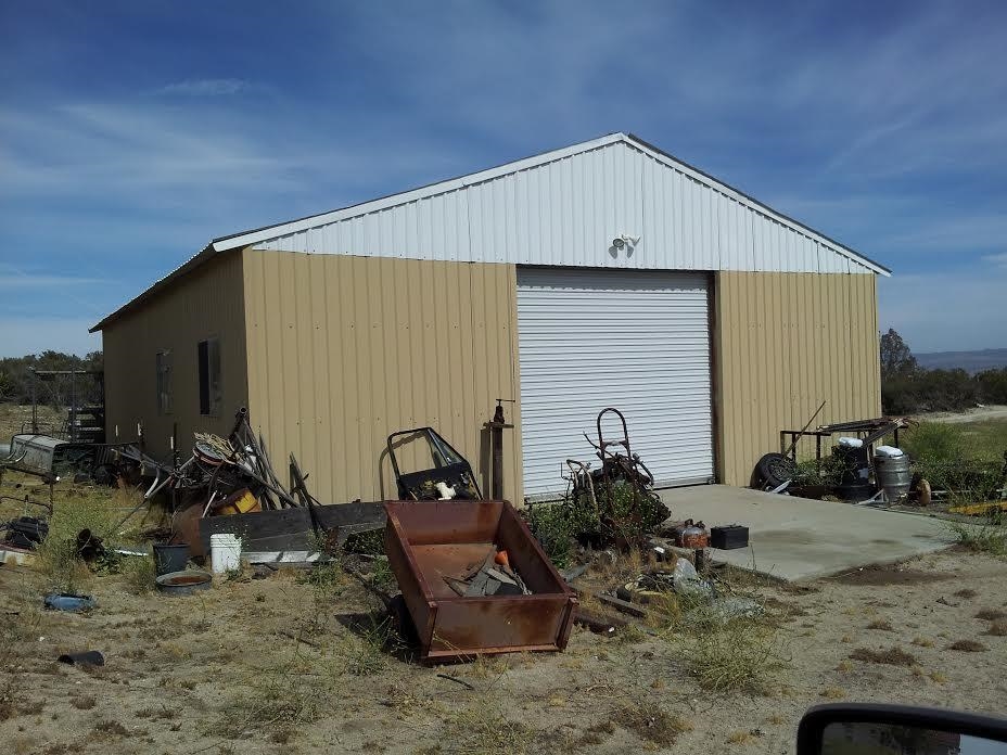 Manufactured Barn apx 40x30