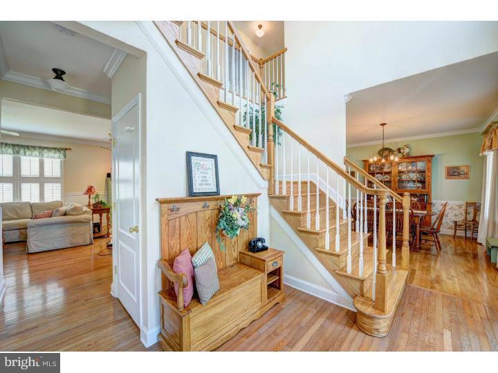 15 Victoria Court Cream Ridge, NJ 08514 - Photo 2 of 25 Foyer