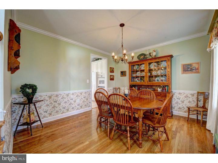 15 Victoria Court Cream Ridge, NJ 08514 - Photo 12 of 25 Dining Room