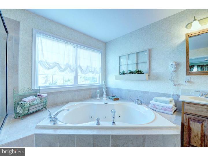 15 Victoria Court Cream Ridge, NJ 08514 - Photo 18 of 25