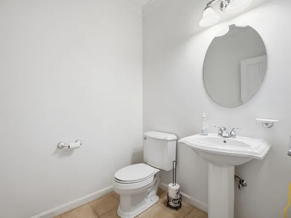 $699,000 | 7 Tideswell Lane, Unit 7, Worcester, MA 01609