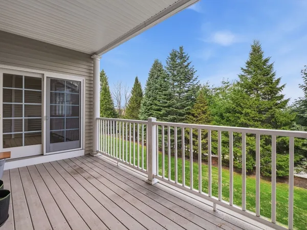 $699,000 | 7 Tideswell Lane, Unit 7, Worcester, MA 01609