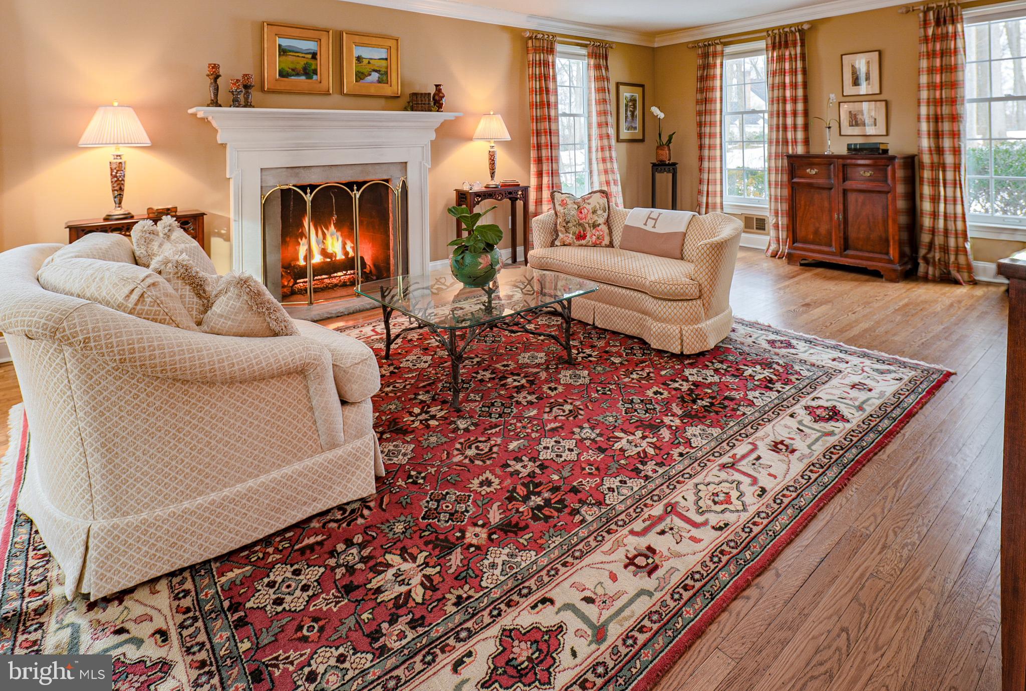236 French Road Newtown Square, PA 19073 - Photo 3 of 40 Formal Living room