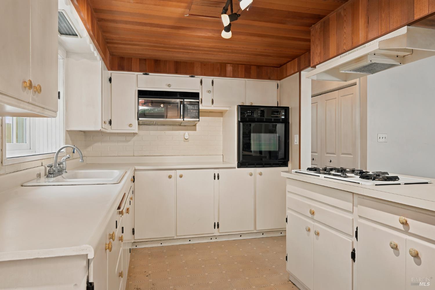 5565 Highway 12 Santa Rosa, CA 95409 - Photo 9 of 49