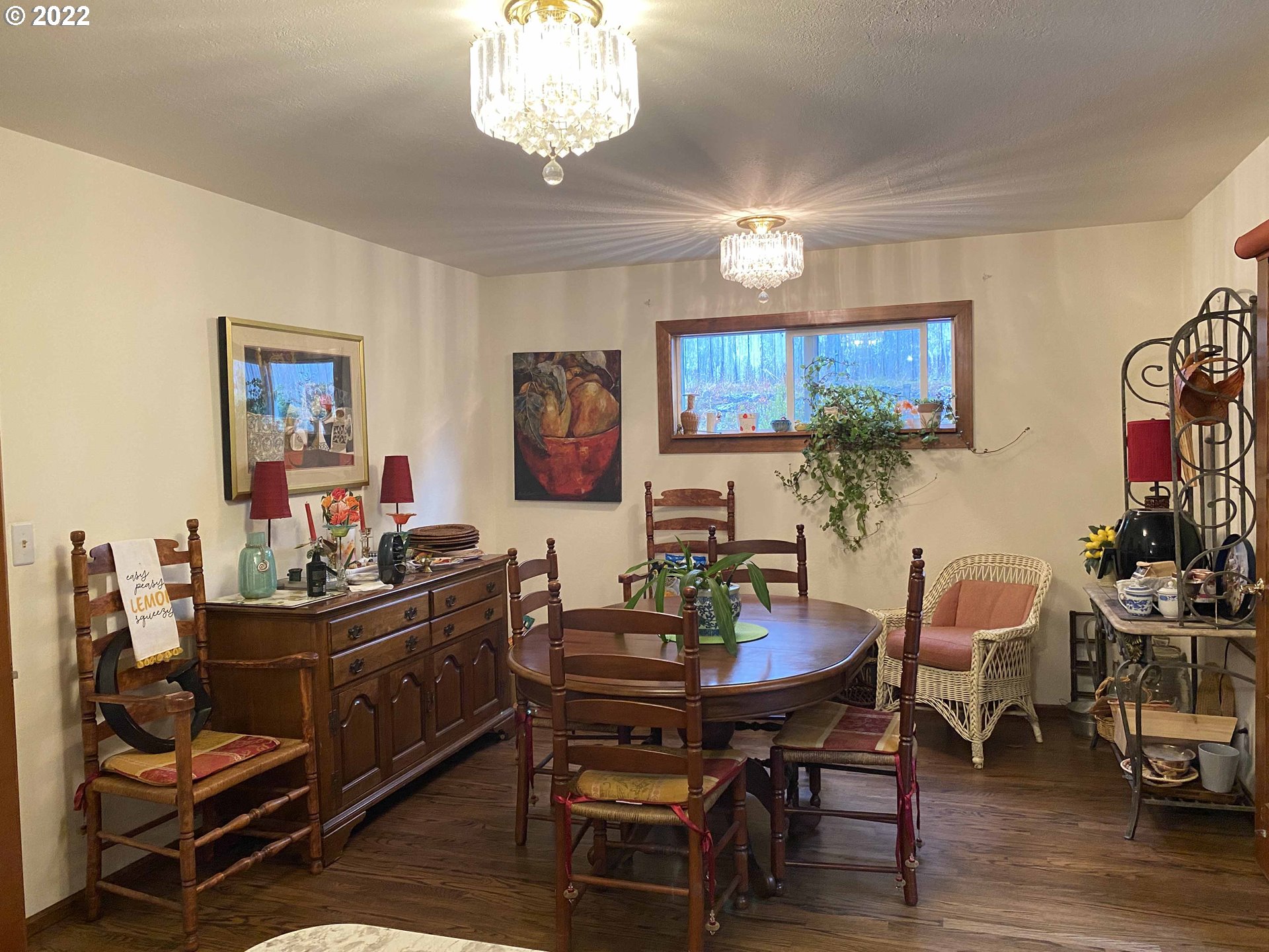 2222 11th Street Florence, OR 97439 - Photo 22 of 32 a view of a dining room with furniture