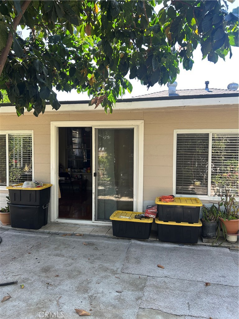 6720 Sherman Way Bell, CA 90201 - Photo 12 of 15 a outdoor space with lots of furniture and entertaining space