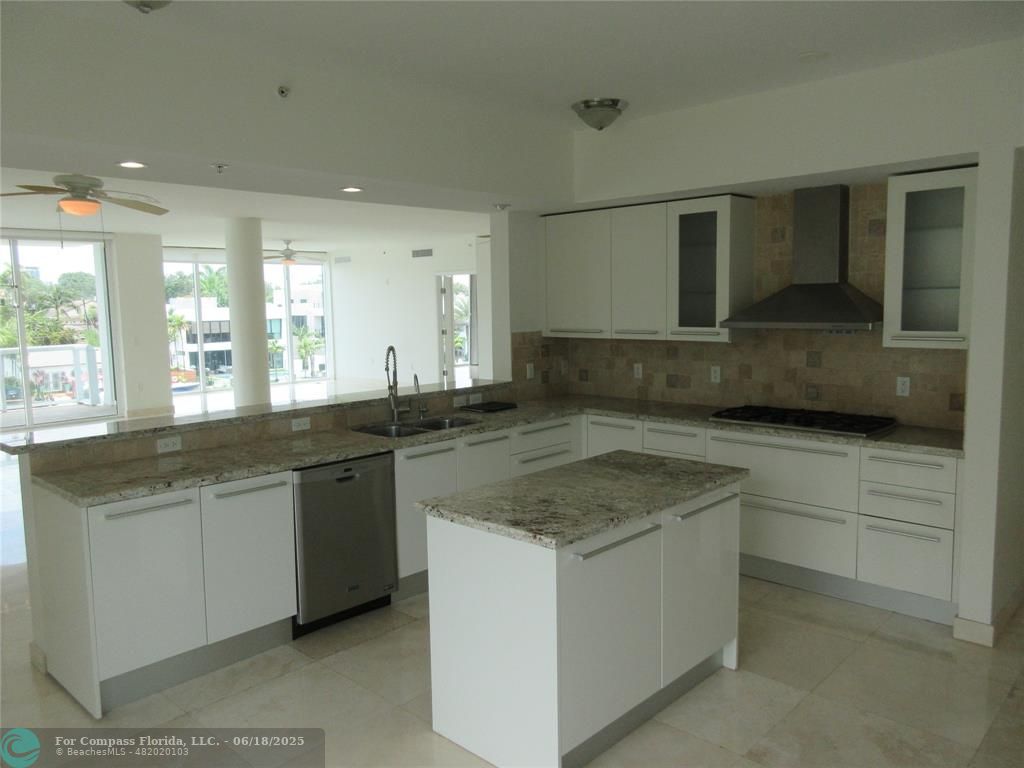 45 Hendricks Isle, Unit 301 Fort Lauderdale, FL 33301 - Photo 17 of 26