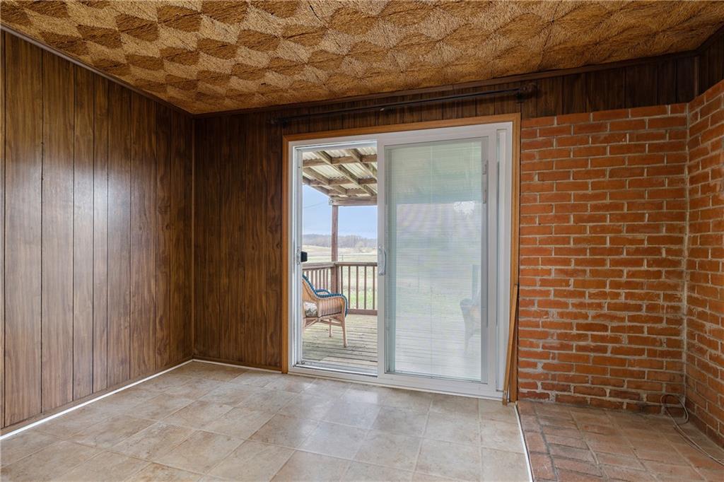 449 Glade Mills Road Valencia, PA 16059 - Photo 11 of 25 Gallery Image 11