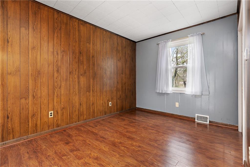 449 Glade Mills Road Valencia, PA 16059 - Photo 12 of 25 Gallery Image 12