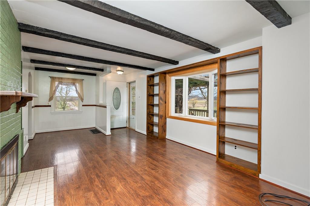 449 Glade Mills Road Valencia, PA 16059 - Photo 8 of 25 Gallery Image 8