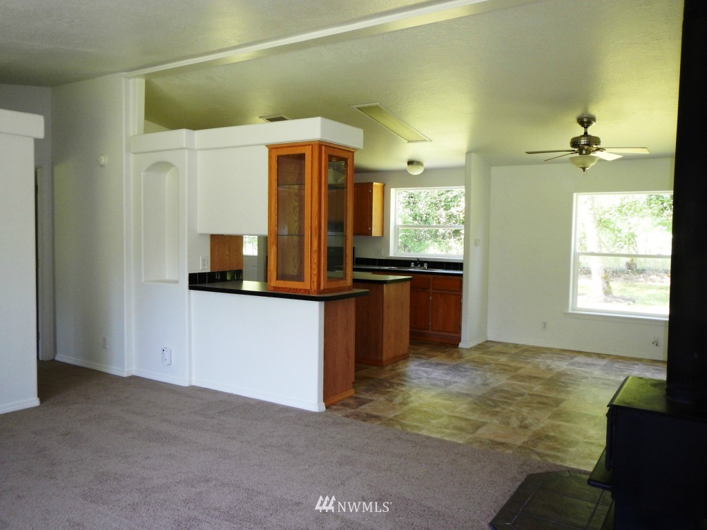 18801 Hilt Street Southwest Rochester, WA 98579 - Photo 8 of 23