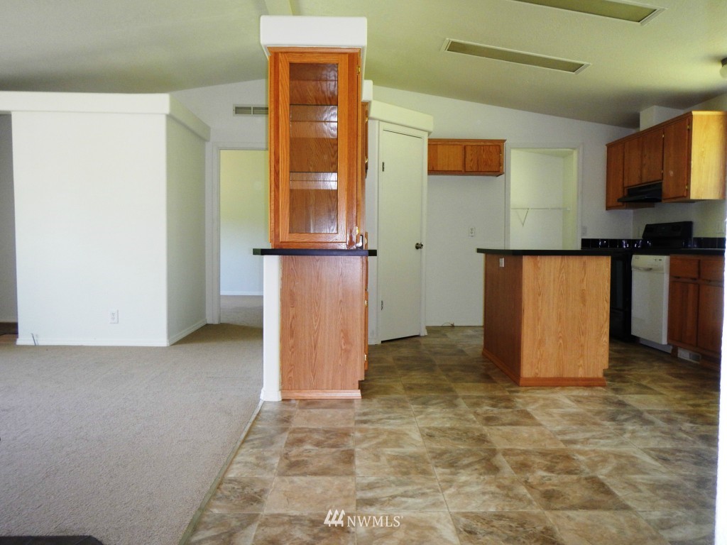 18801 Hilt Street Southwest Rochester, WA 98579 - Photo 9 of 23