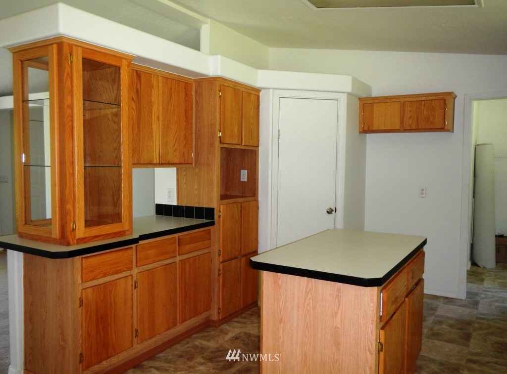 18801 Hilt Street Southwest Rochester, WA 98579 - Photo 10 of 23