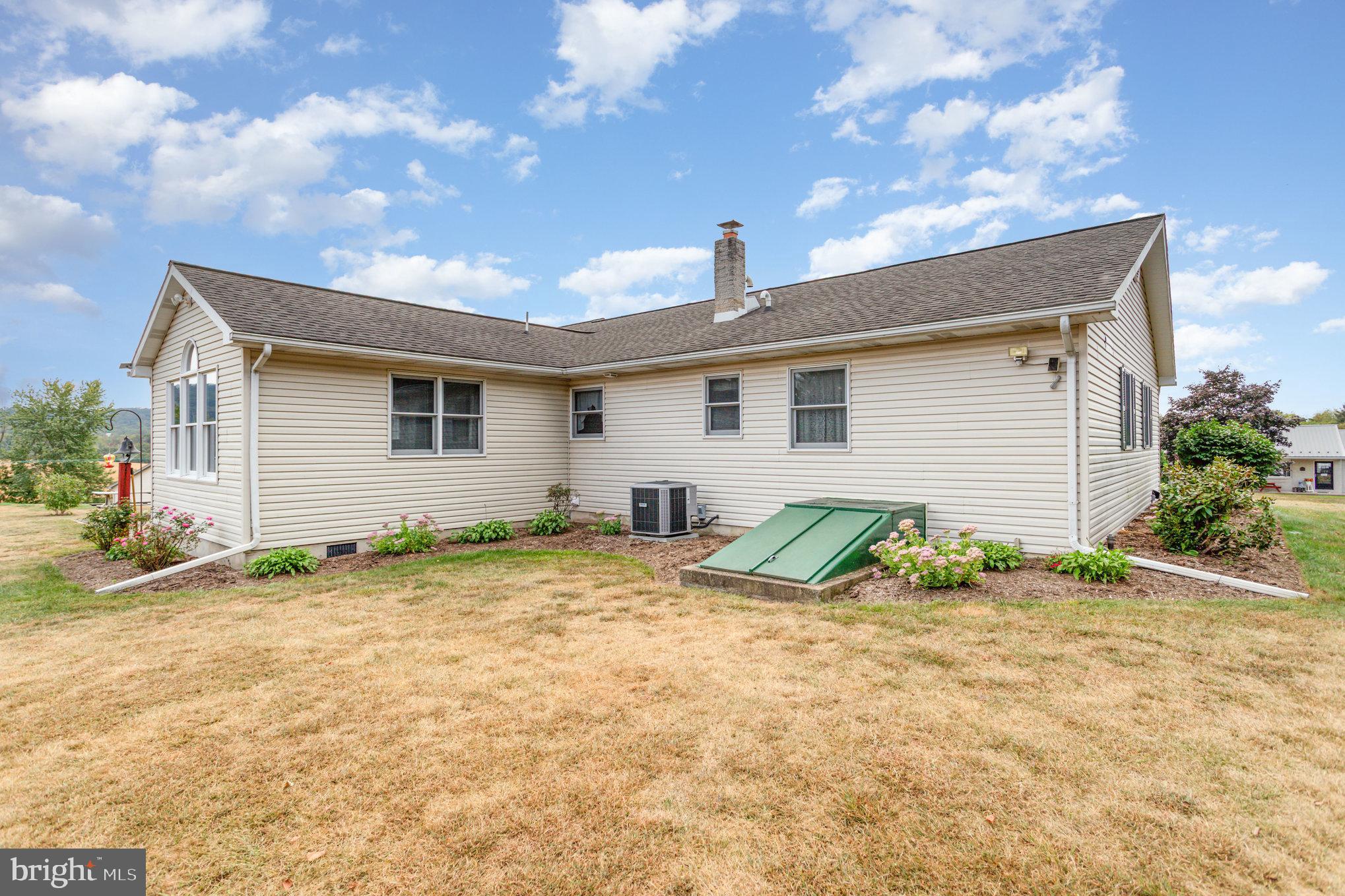 29 Robin Circle Halifax, PA 17032 - Photo 26 of 35 a view of backyard of house and yard