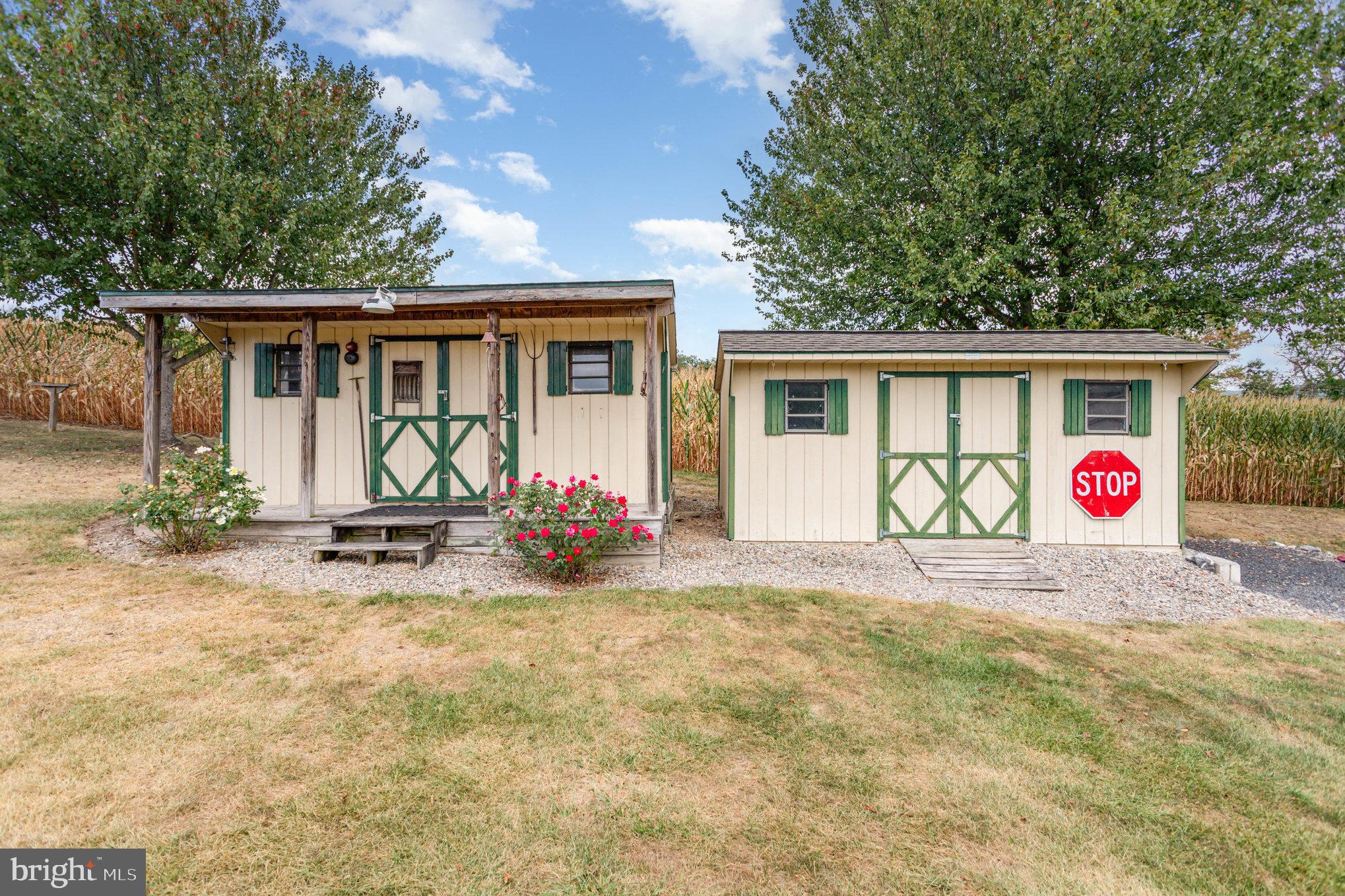 29 Robin Circle Halifax, PA 17032 - Photo 30 of 35 a view of a house with porch