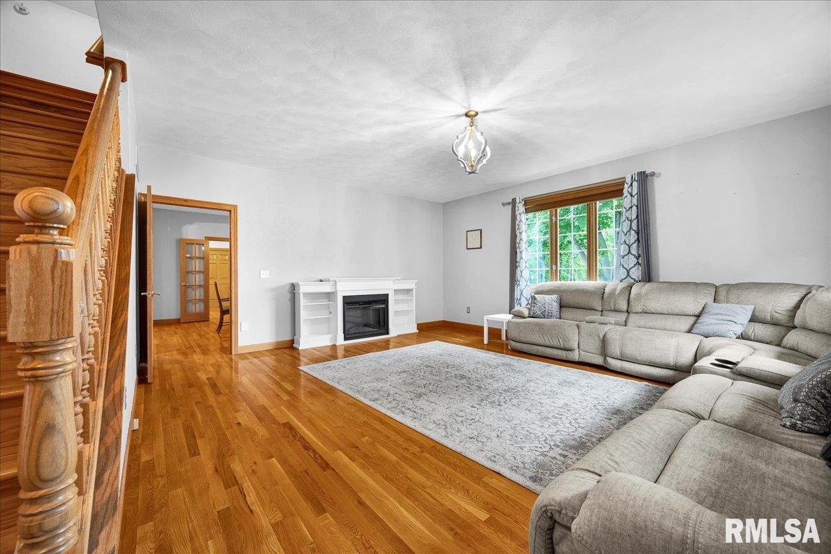 1729 Oak Ridge Washington, IL 61571 - Photo 14 of 62 Gallery Image 14