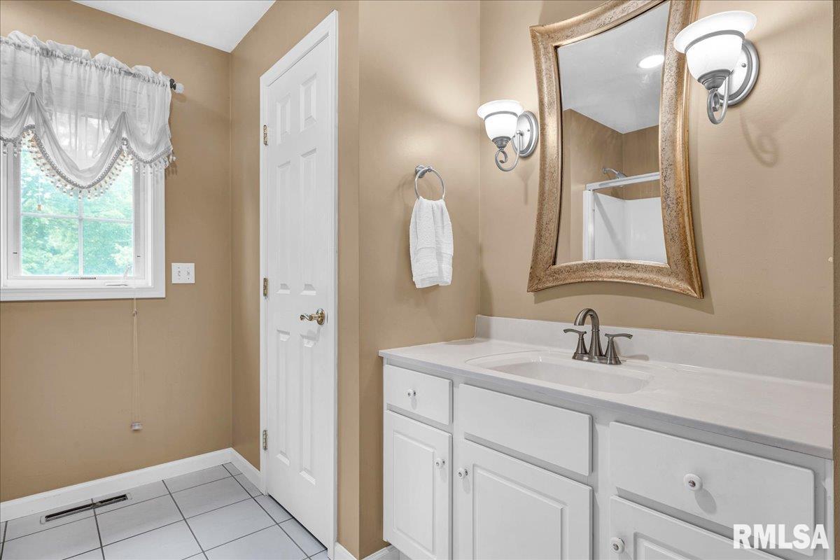 1729 Oak Ridge Washington, IL 61571 - Photo 24 of 62 Gallery Image 24