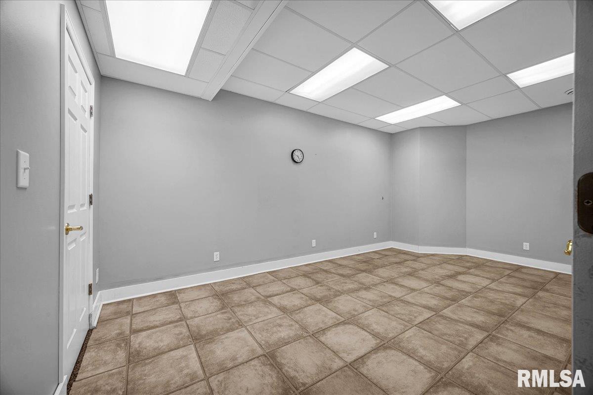 1729 Oak Ridge Washington, IL 61571 - Photo 33 of 62 Gallery Image 33