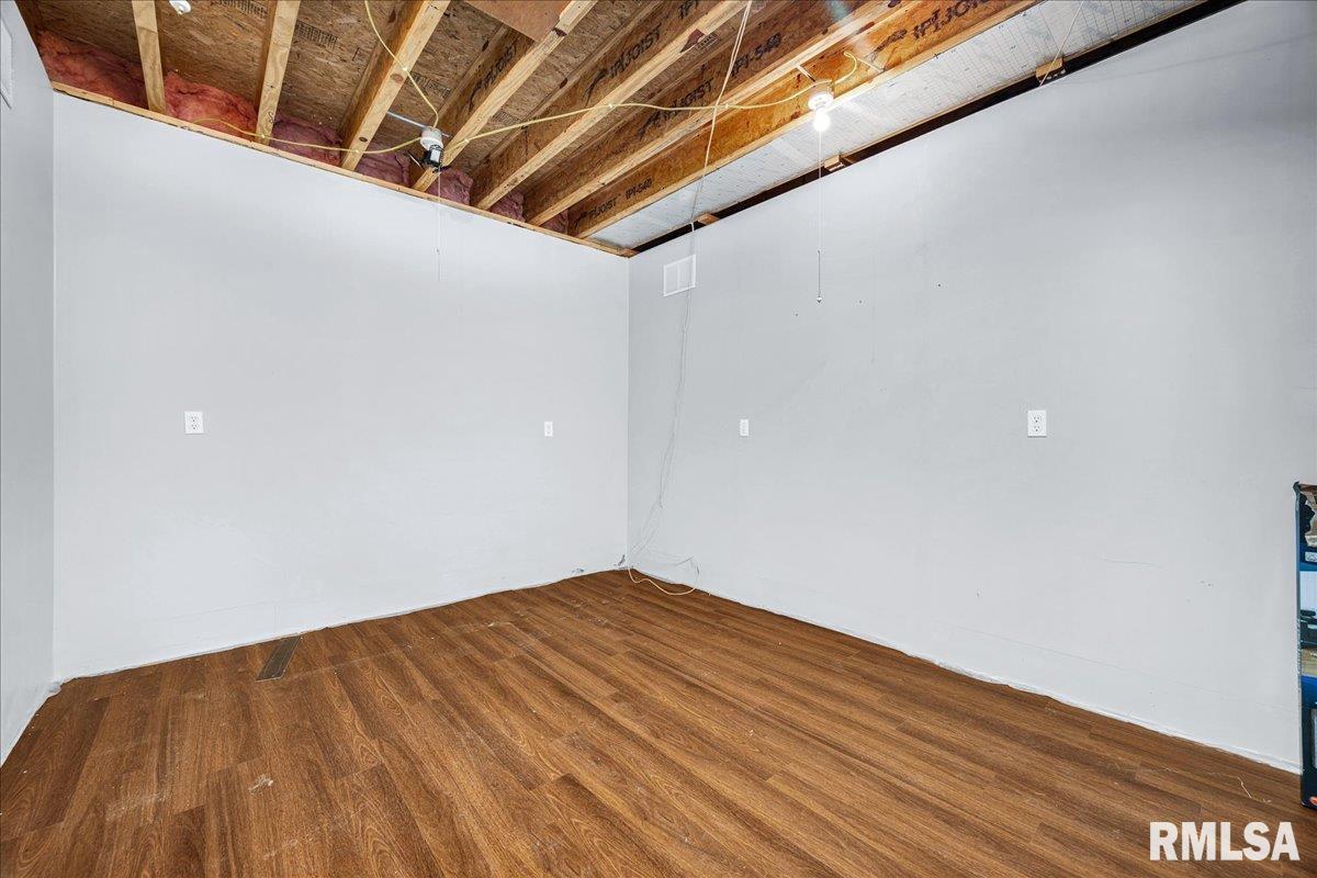 1729 Oak Ridge Washington, IL 61571 - Photo 35 of 62 Gallery Image 35