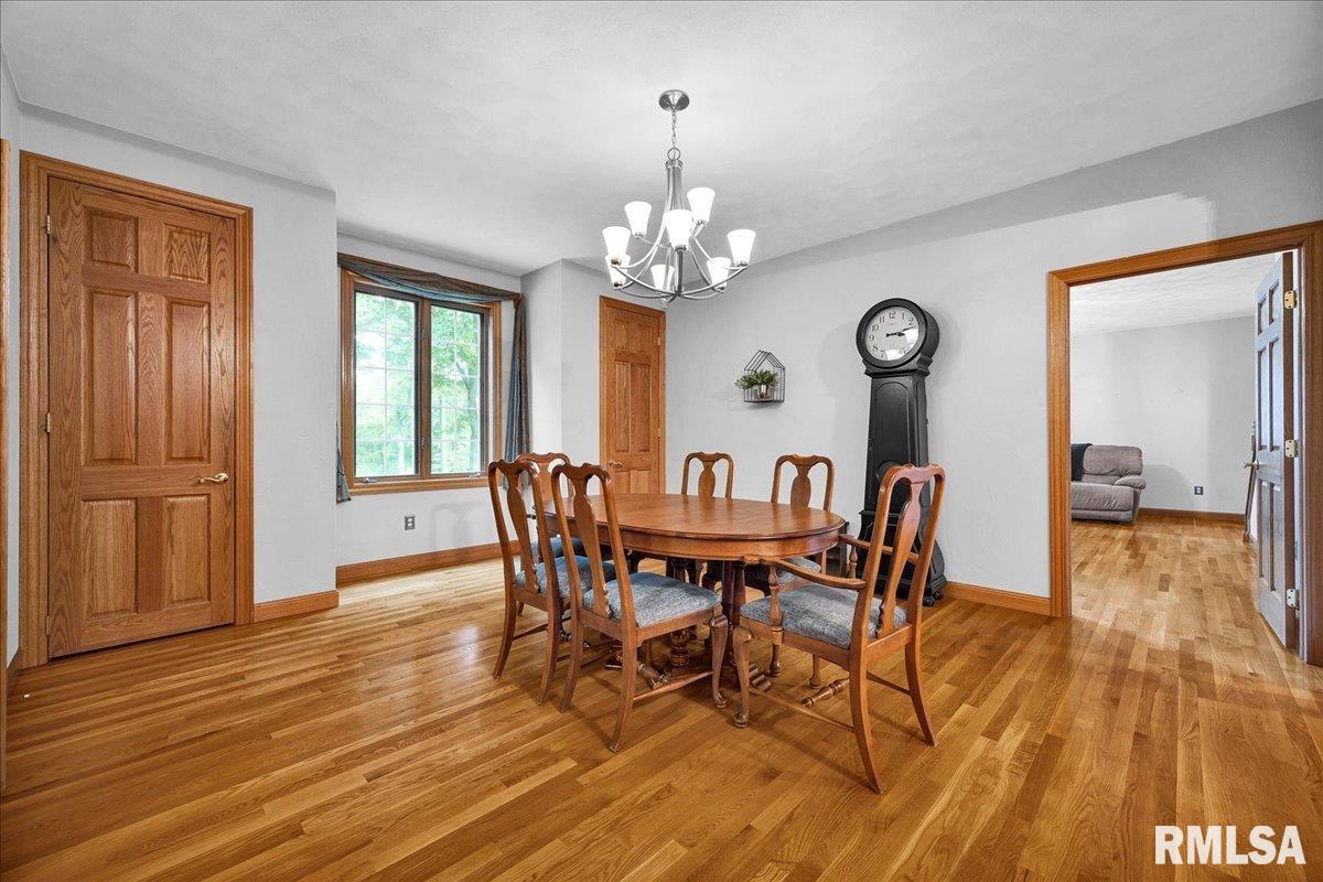 1729 Oak Ridge Washington, IL 61571 - Photo 4 of 62 Gallery Image 4