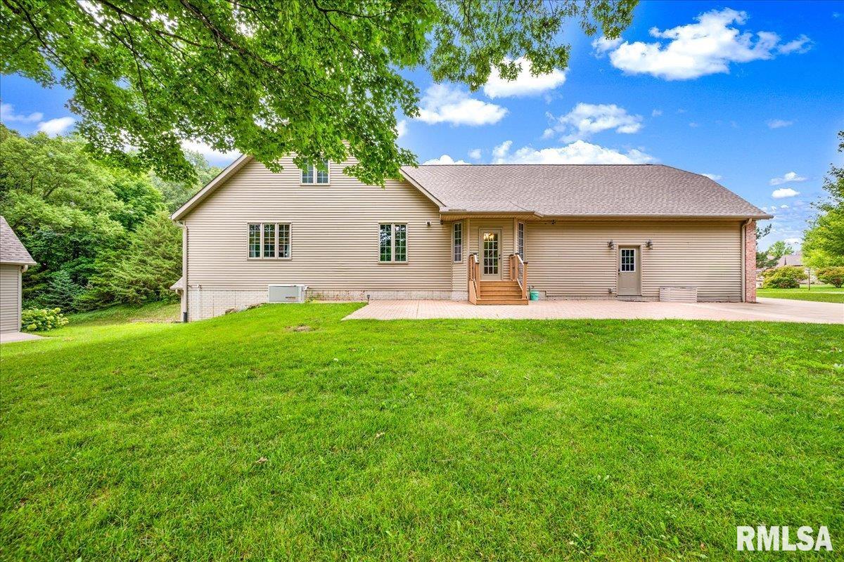 1729 Oak Ridge Washington, IL 61571 - Photo 42 of 62 Gallery Image 42