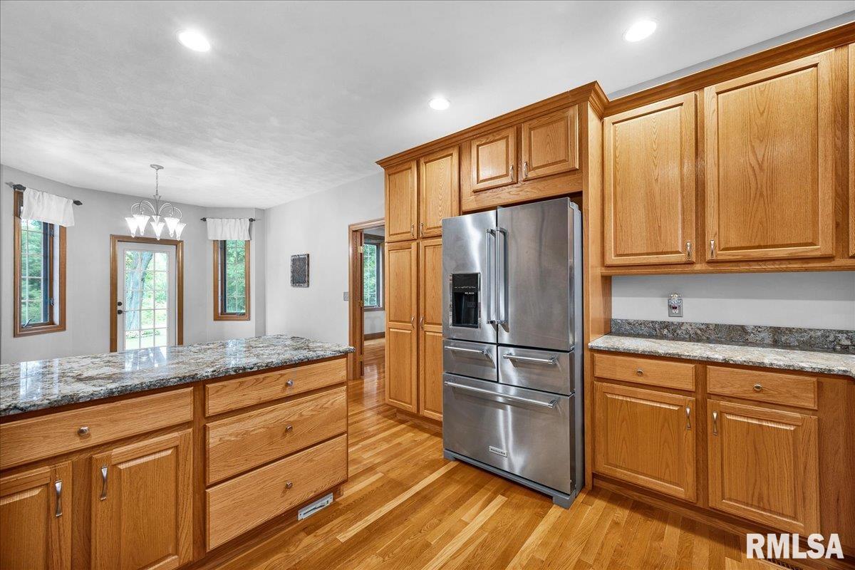 1729 Oak Ridge Washington, IL 61571 - Photo 10 of 62 Gallery Image 10