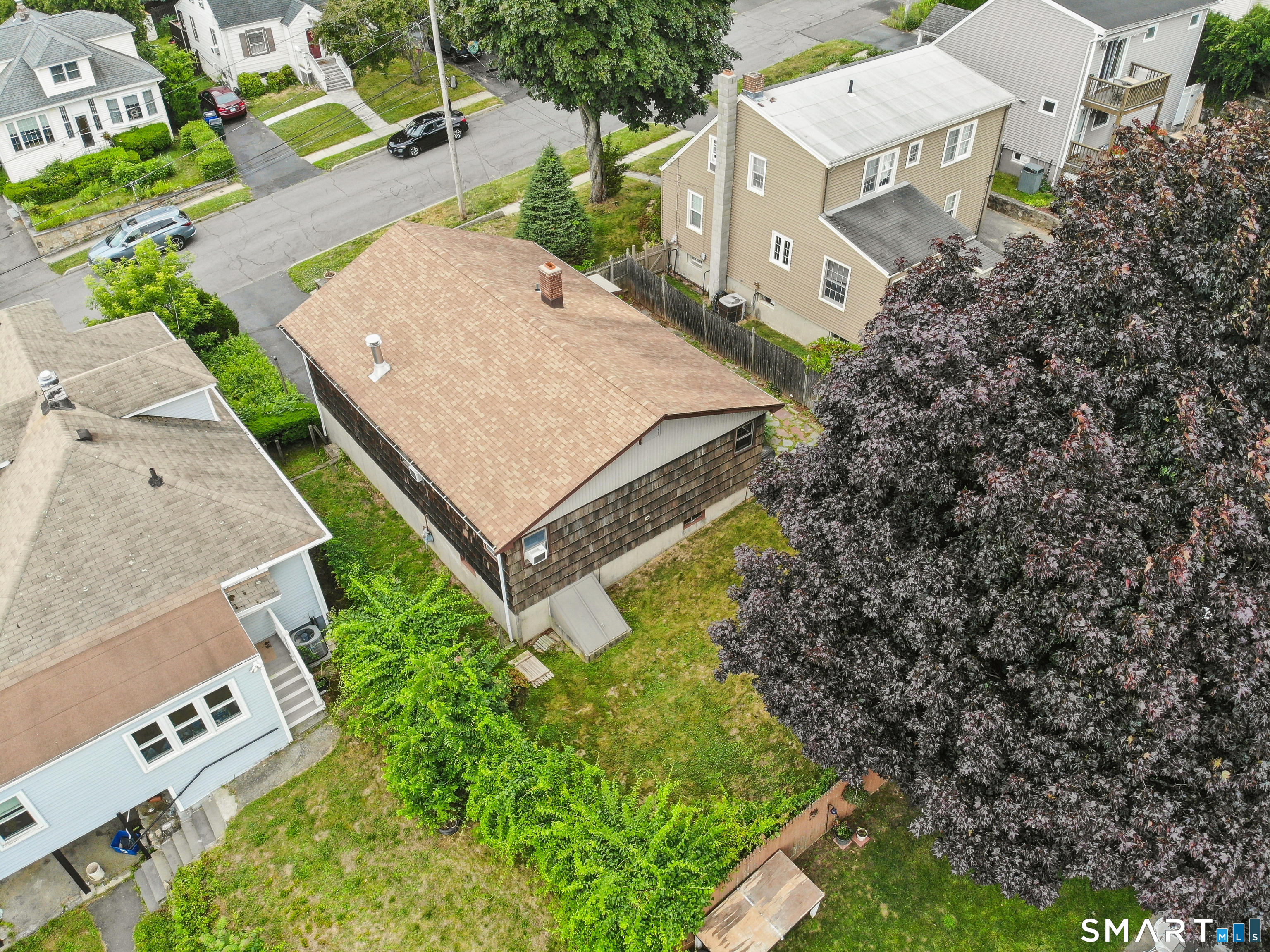 81 Shoreham Terrace Fairfield, CT 06824 - Photo 22 of 26