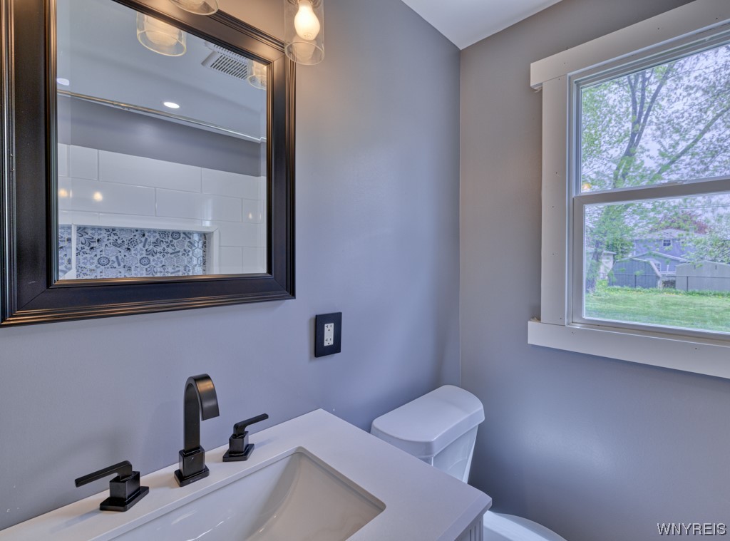 55 Darwin Drive Lancaster, NY 14043 - Photo 15 of 32