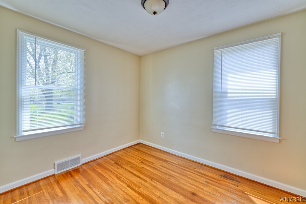 55 Darwin Drive Lancaster, NY 14043 - Photo 17 of 32