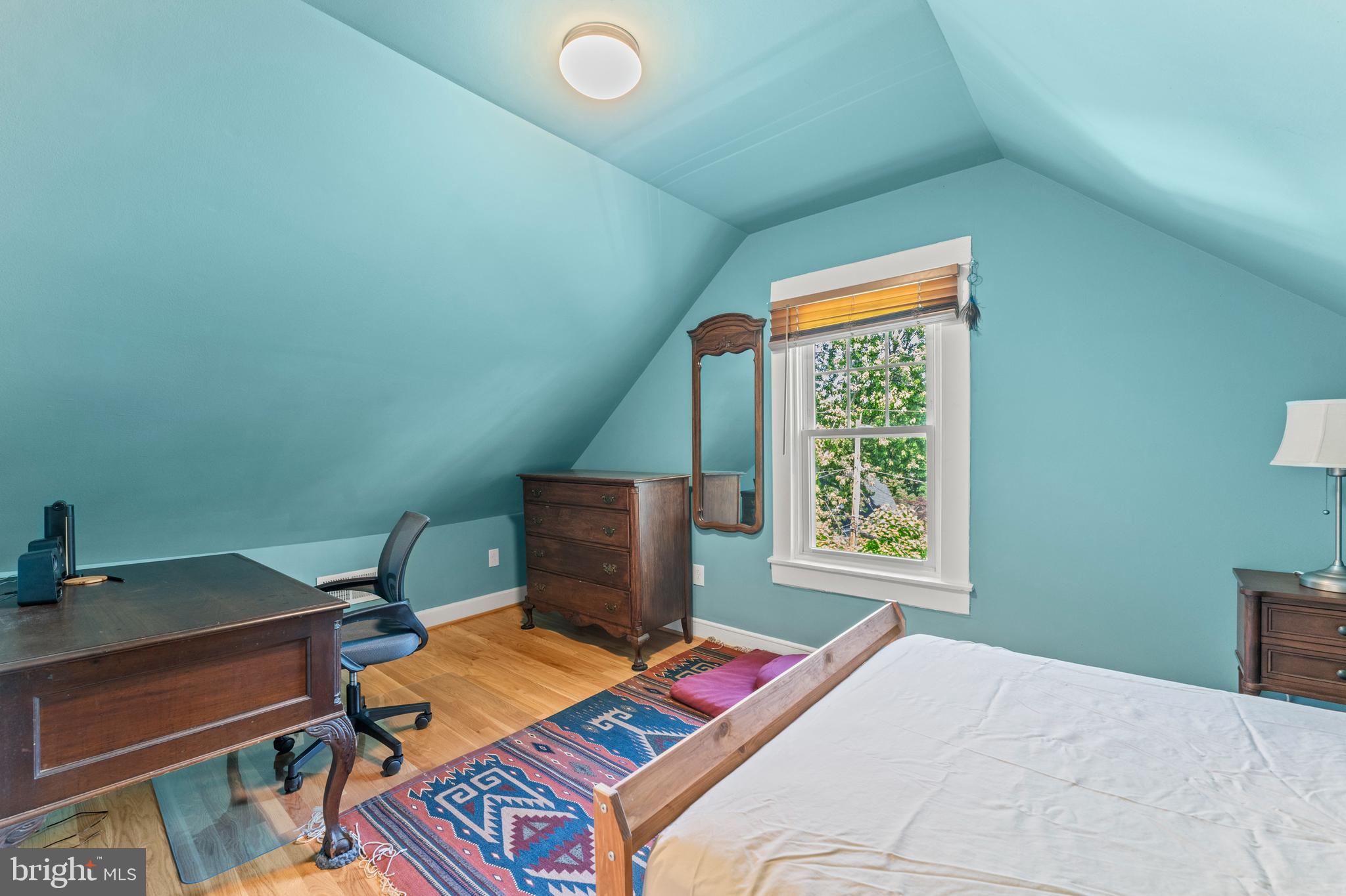 5012 Catalpha Road Baltimore, MD 21214 - Photo 27 of 44 a workspace with furniture and a window