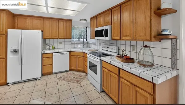$925,000 | 2524 Cattlemans Trail, South Lake Tahoe, CA 96150