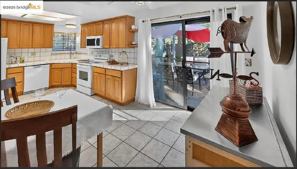 $925,000 | 2524 Cattlemans Trail, South Lake Tahoe, CA 96150