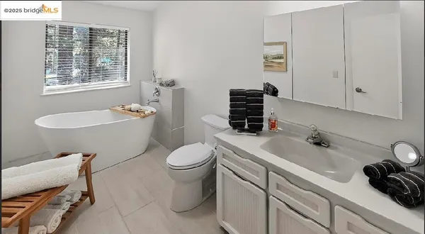 $925,000 | 2524 Cattlemans Trail, South Lake Tahoe, CA 96150