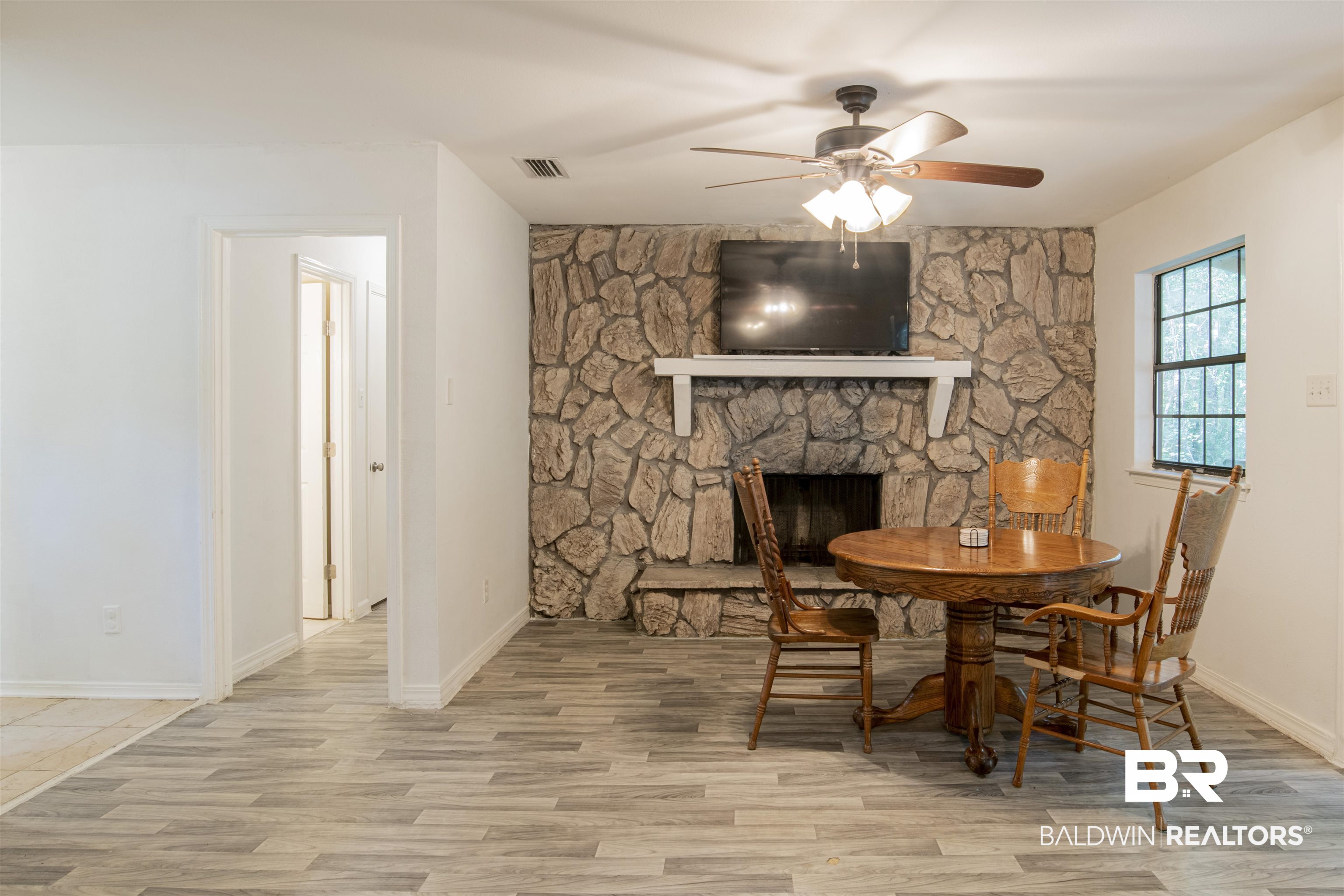 366 Ridgewood Drive Daphne, AL 36526 - Photo 7 of 21