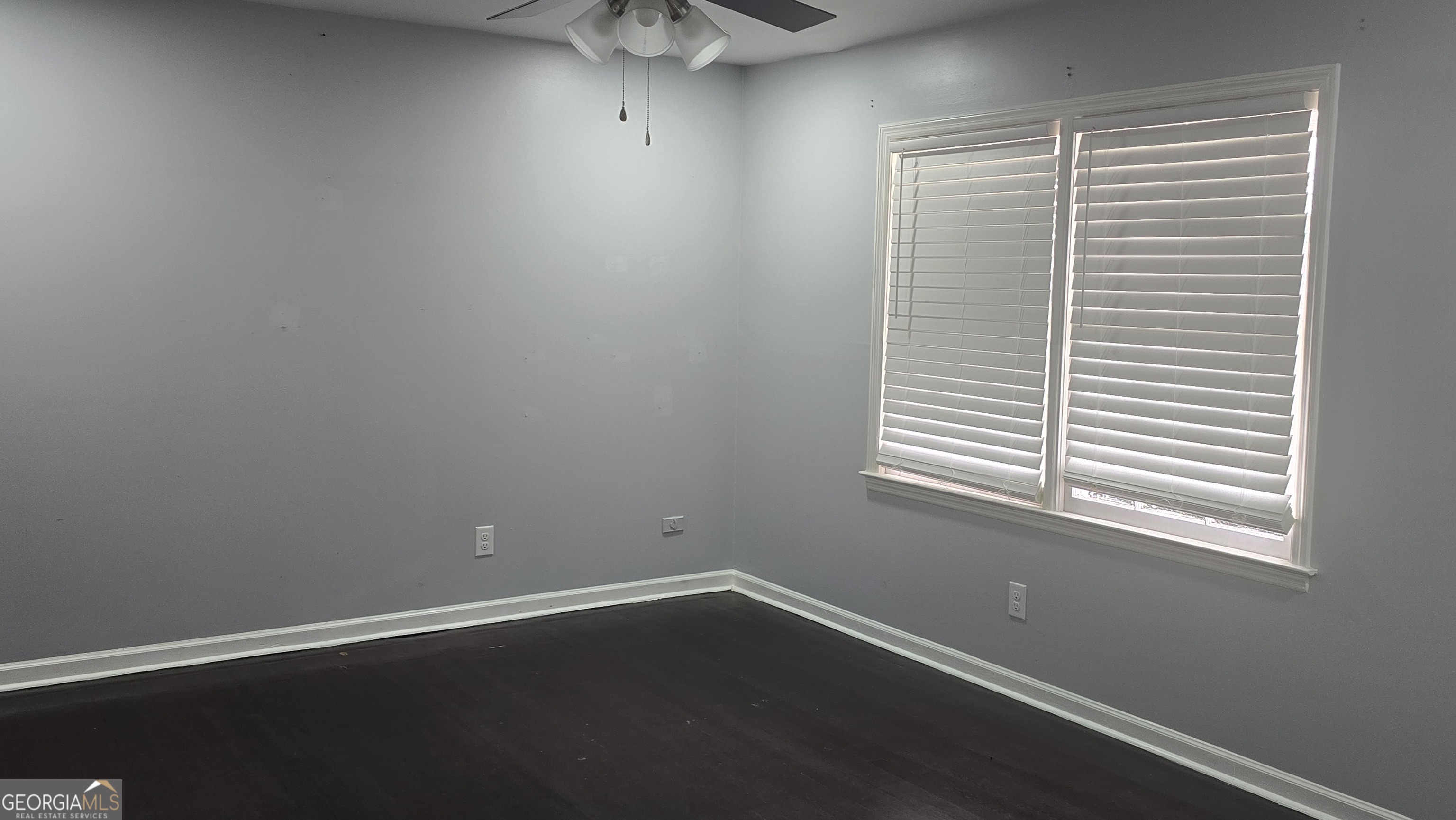 6359 Lanier Road Morrow, GA 30260 - Photo 9 of 15 an empty room with a window