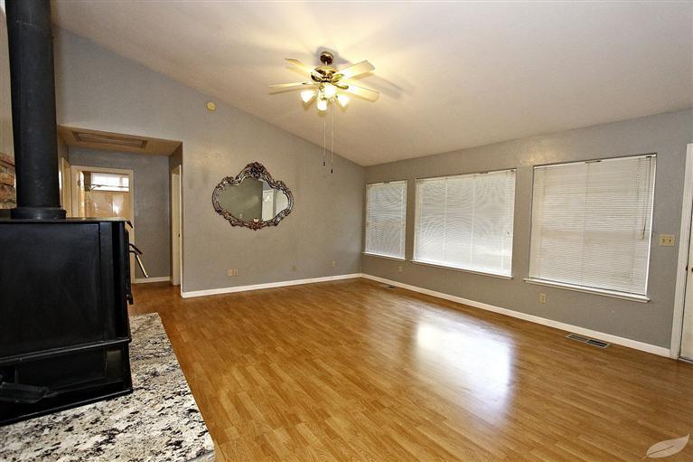 6178 Carter Road Mariposa, CA 95338 - Photo 7 of 33 Gallery Image 7