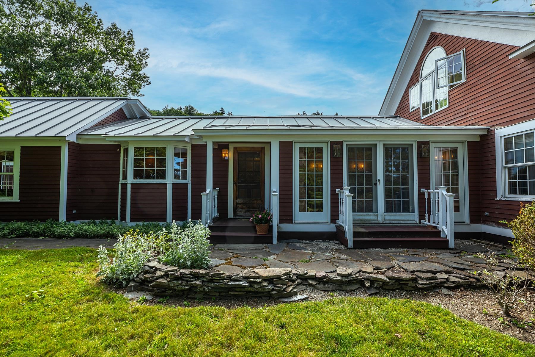 718 Montgomery Road Pownal, VT 05261 - Photo 13 of 40 Gallery Image 13