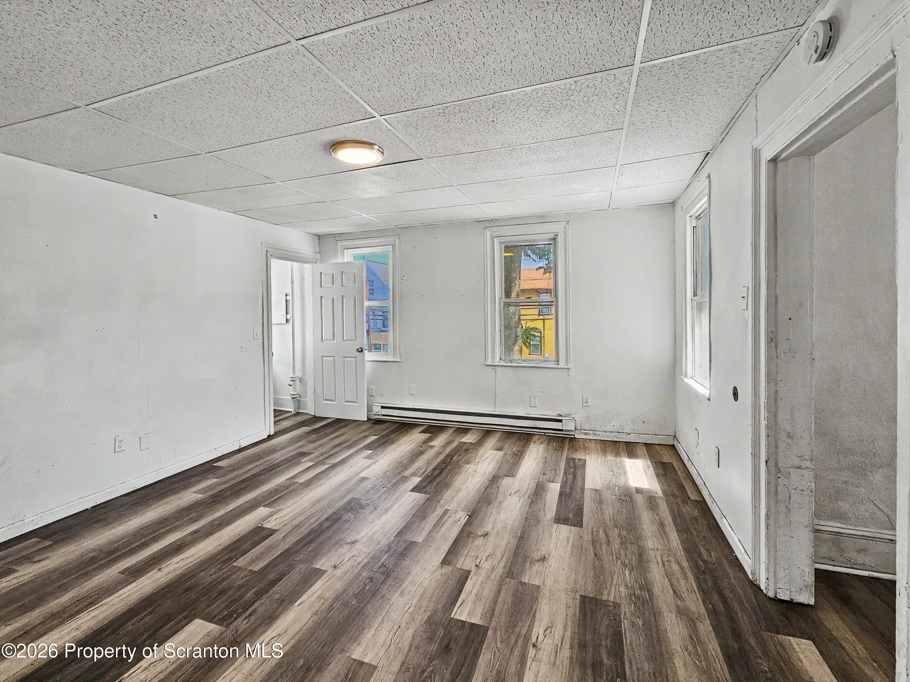 602 Prospect Avenue, Unit RIGHT Scranton, PA 18505 - Photo 12 of 14 Living Room 2 Upstairs
