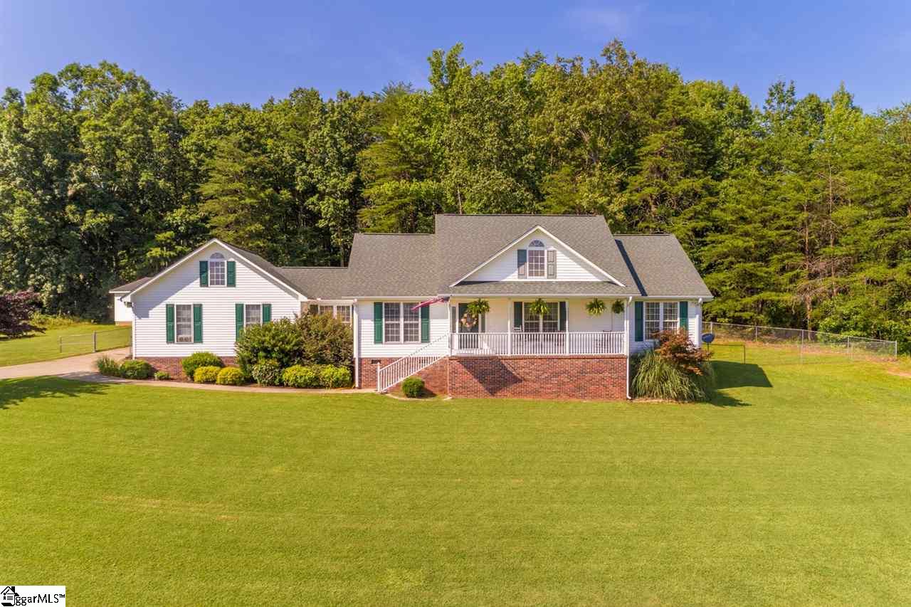 5076 Jordan Road Greer, SC 29651 - Photo 1 of 36