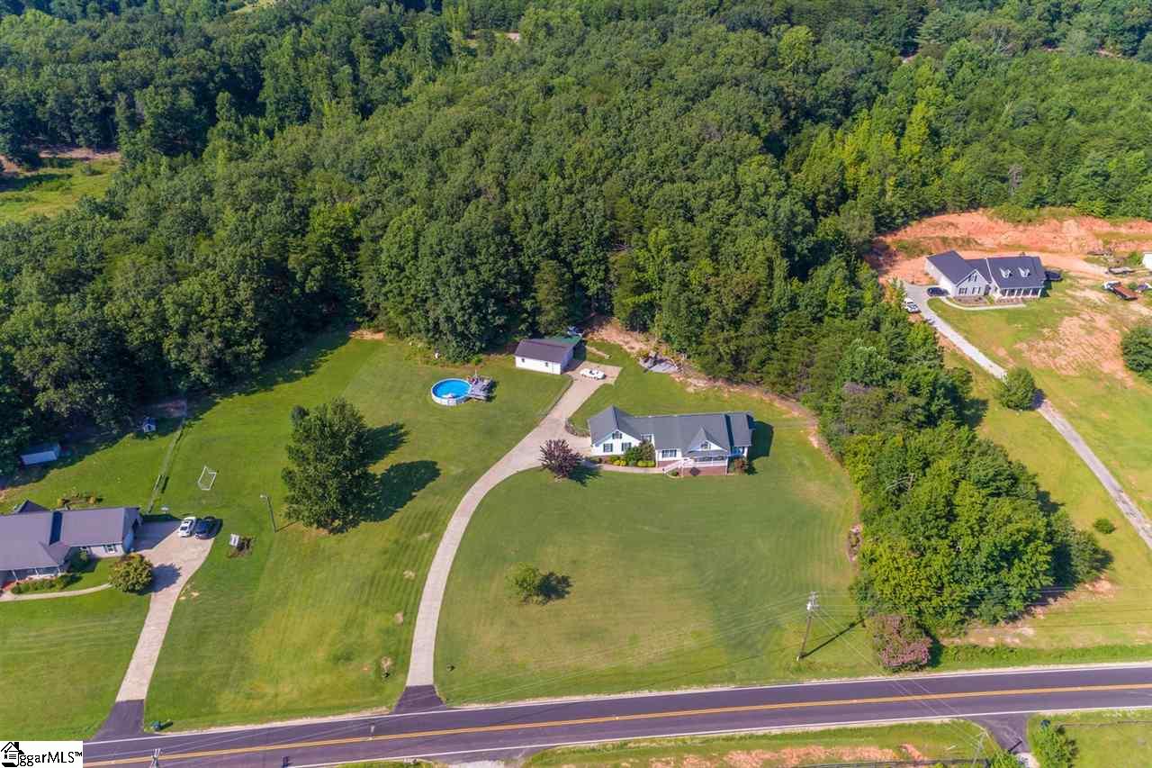 5076 Jordan Road Greer, SC 29651 - Photo 2 of 36