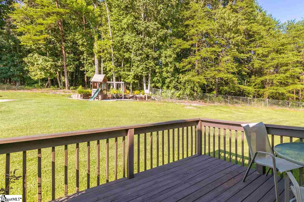 5076 Jordan Road Greer, SC 29651 - Photo 11 of 36