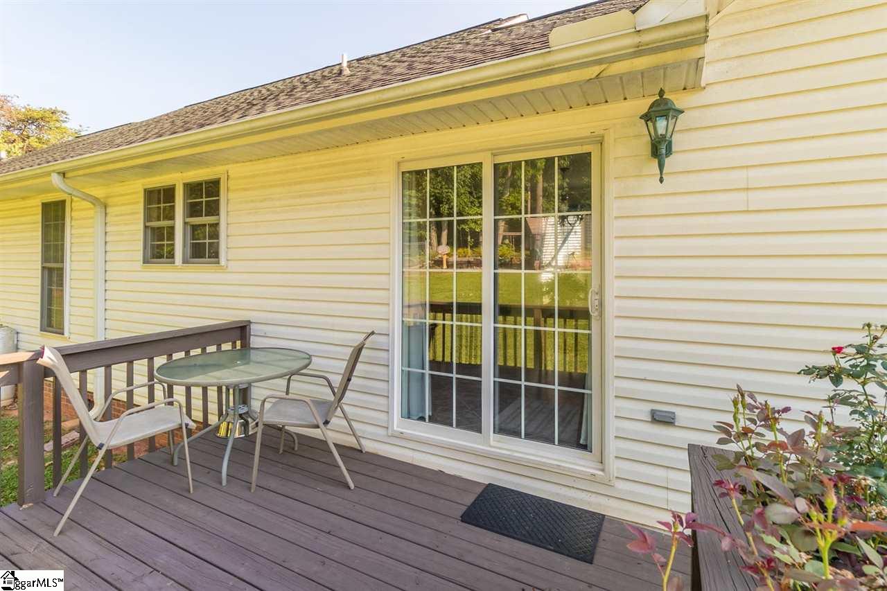 5076 Jordan Road Greer, SC 29651 - Photo 12 of 36