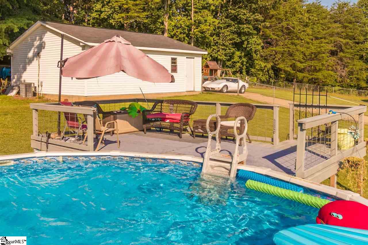 5076 Jordan Road Greer, SC 29651 - Photo 3 of 36