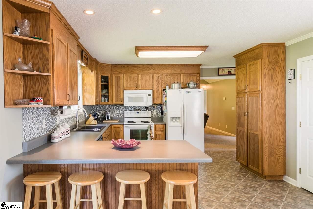 5076 Jordan Road Greer, SC 29651 - Photo 26 of 36
