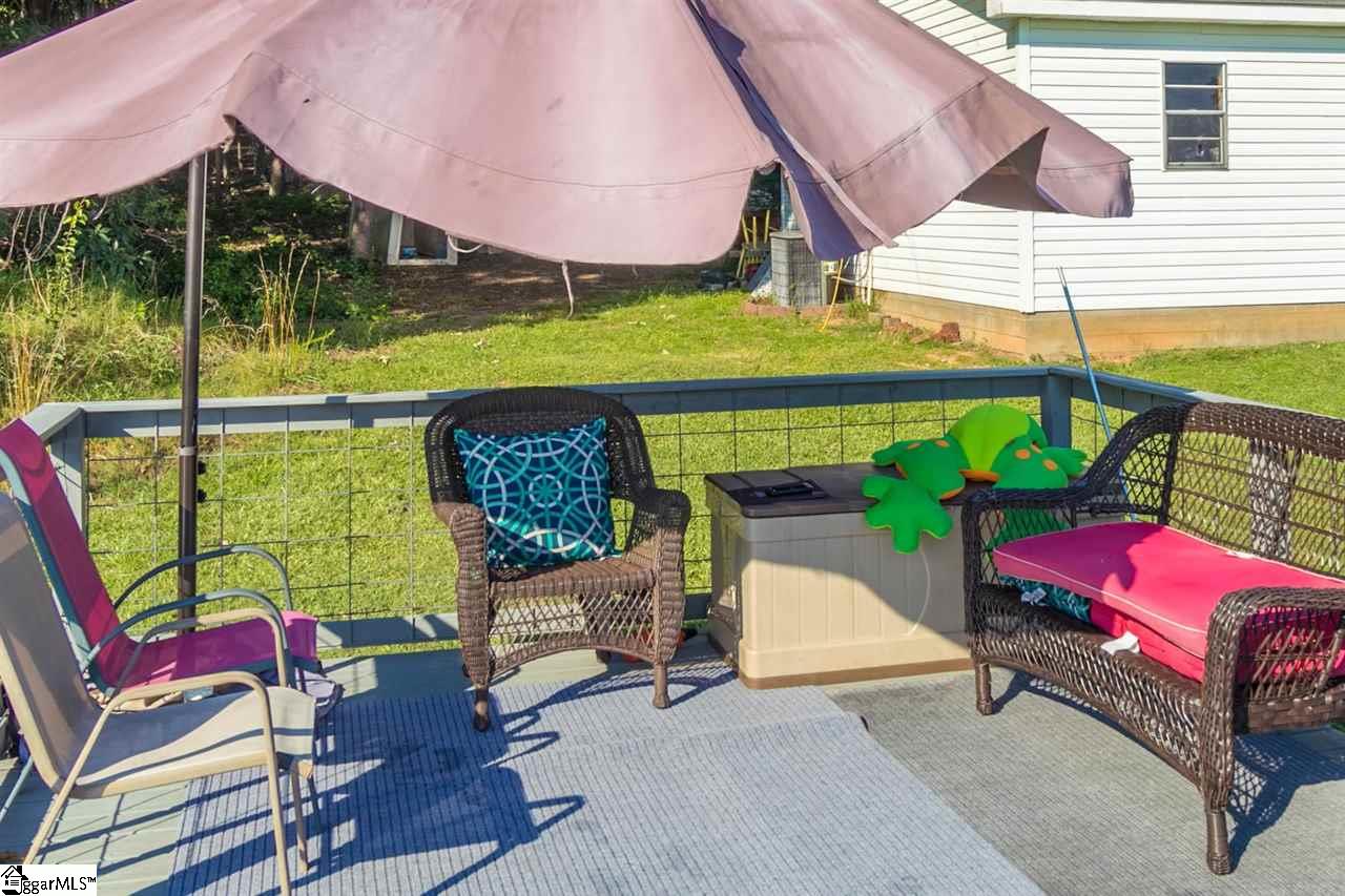 5076 Jordan Road Greer, SC 29651 - Photo 8 of 36