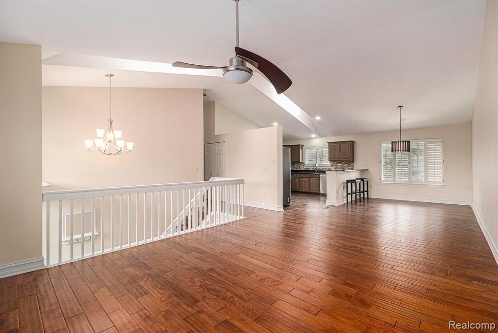 4670 Covington Court Rochester, MI 48306 - Photo 6 of 39