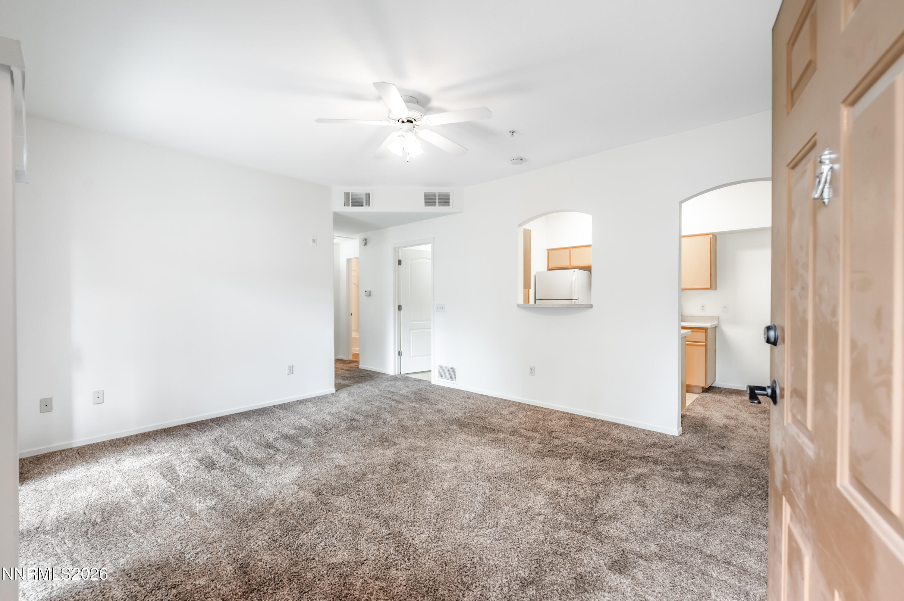 6850 Sharlands Avenue, Unit 1068 Reno, NV 89523 - Photo 3 of 27 S-1005