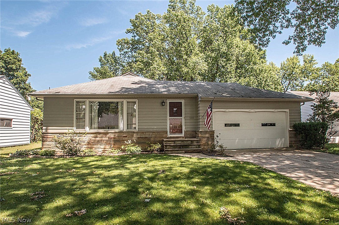 1159 Haverston Road Cleveland, OH 44124 - Photo 1 of 28
