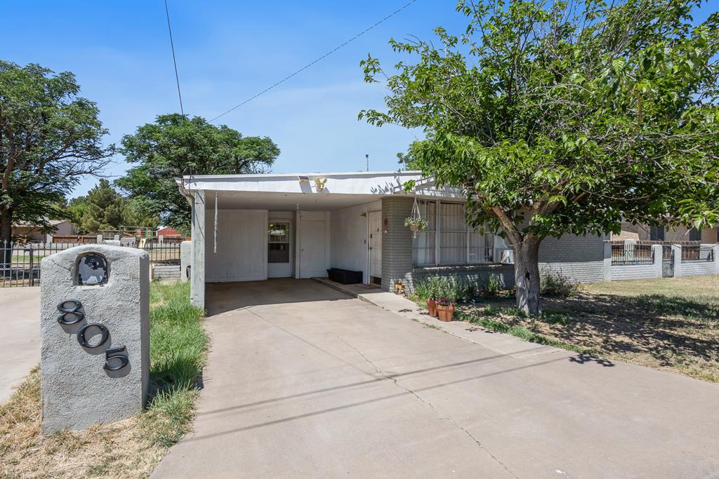 805 North 8th Street Alpine, TX 79830 - Photo 1 of 1 Main View