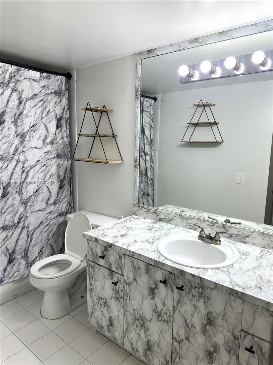 1725 West 60th Street, Unit F330 Hialeah, FL 33012 - Photo 8 of 16